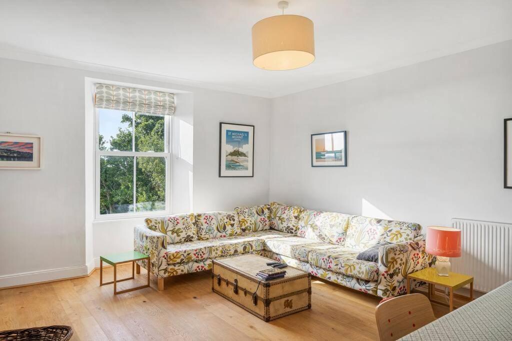 Manacles - Spacious Flat Near Beach With Sea Views & Parking Falmouth Exterior foto