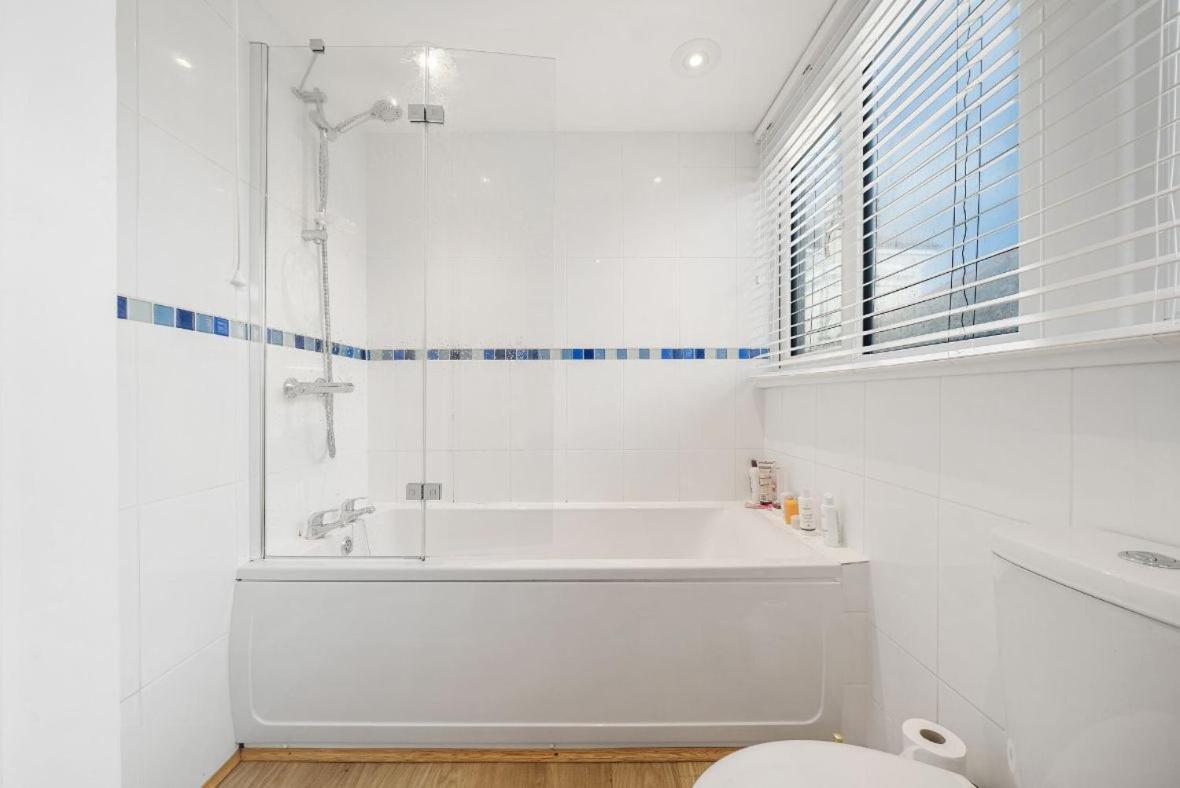 Manacles - Spacious Flat Near Beach With Sea Views & Parking Falmouth Exterior foto